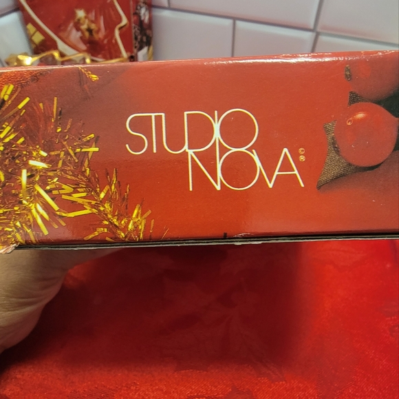 Studio Nova  Christmas Tree Candy Dish S with Gold Trim .Set Of 2. NWT. - Picture 3 of 5